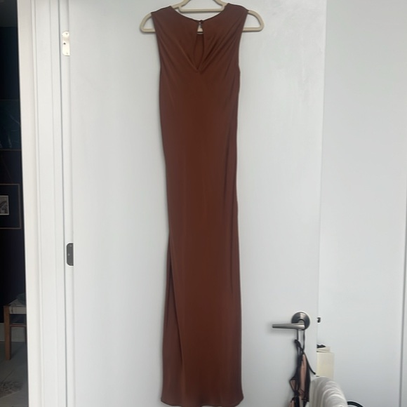 Quince Silk Tank Midi Dress - Picture 9 of 9